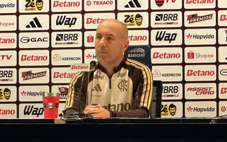 Leonardo Jardim conversa com a imprensa após Flamengo x Vasco