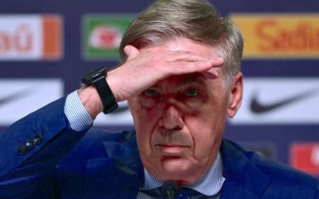 Carlo Ancelotti durante convocação da Seleção Brasileira (Foto: Pablo PORCIUNCULA / AFP)